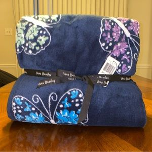 NWT Vera Bradley XL Oversized Blanket